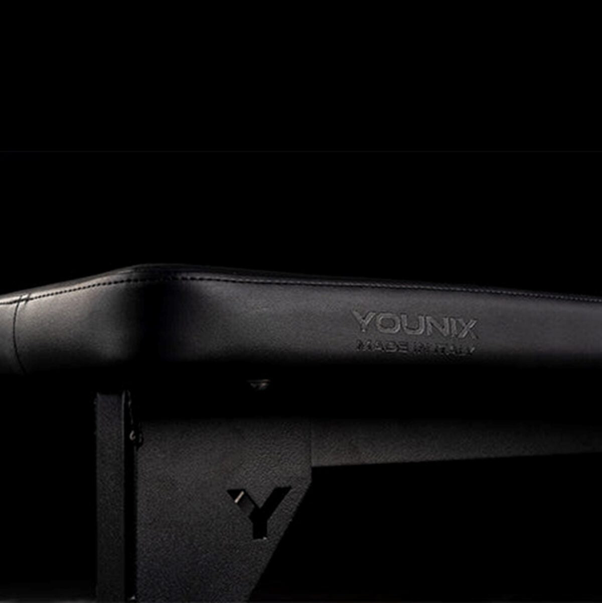 YOUNIX FLAT BENCH