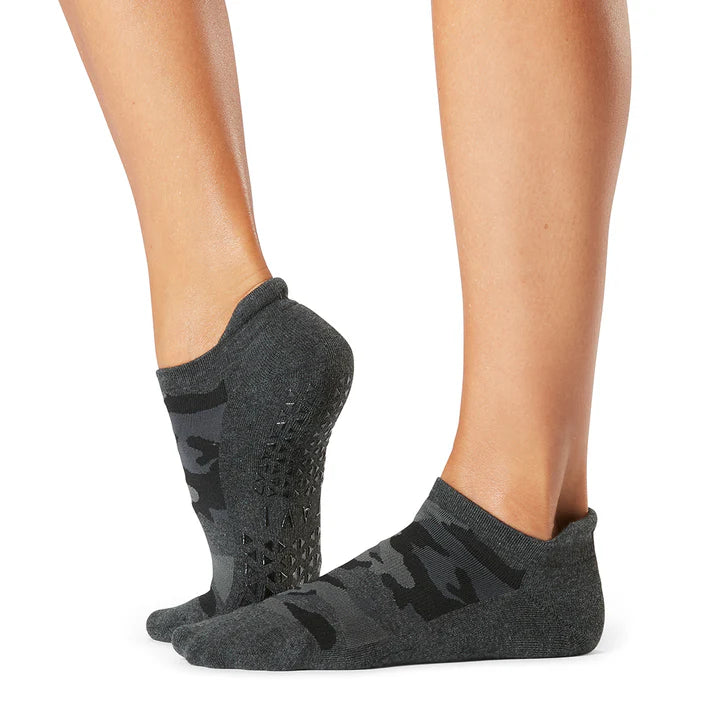 Tavi Savvy Grip Socks, Hidden