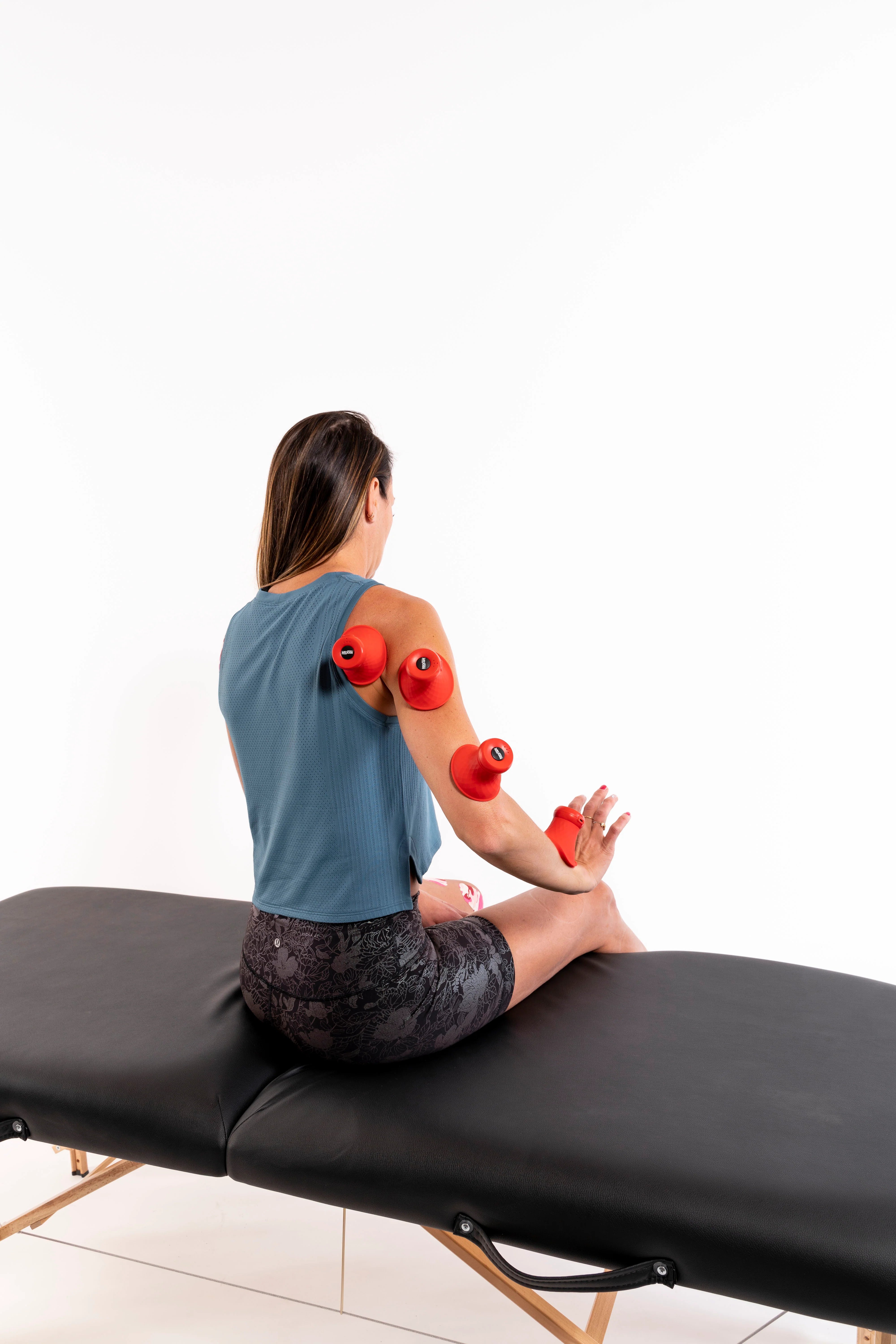 شريط علم الحركة Rocktape H2O فائق الالتصاق - أسود (5 سم × 5 متر)