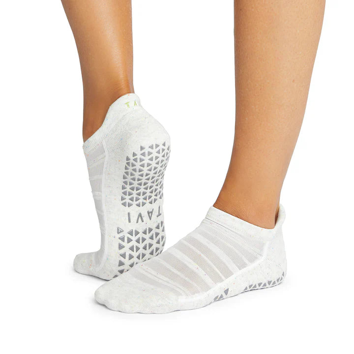 Tavi Savvy Breeze Grip Socks